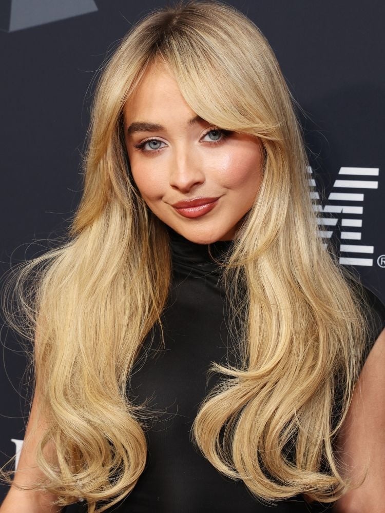 Thick Wavy Mid-Back Hair With Curtain Bangs Thick Wavy Mid-Back Hair With Curtain Bangs — Easy Ways to Style Curtain Bangs