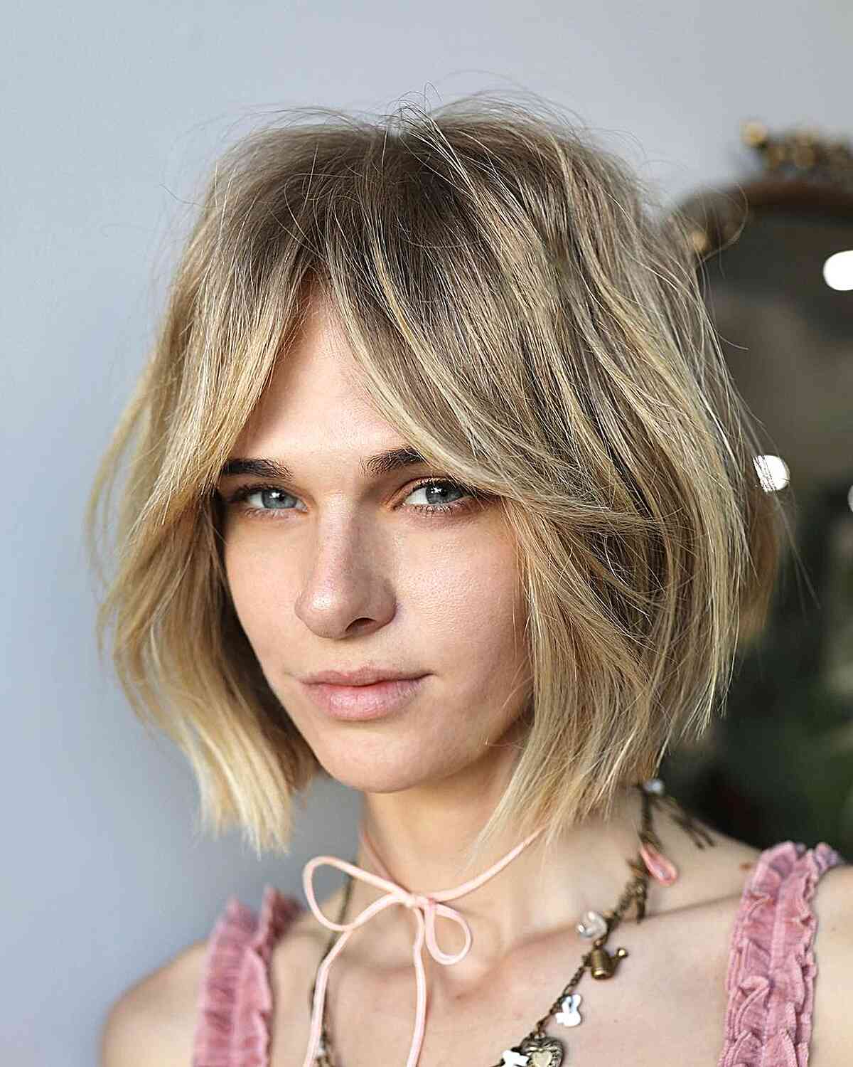Blonde Collarbone Shag With Bangs Blonde Collarbone Shag With Bangs — Easy Ways to Style Curtain Bangs