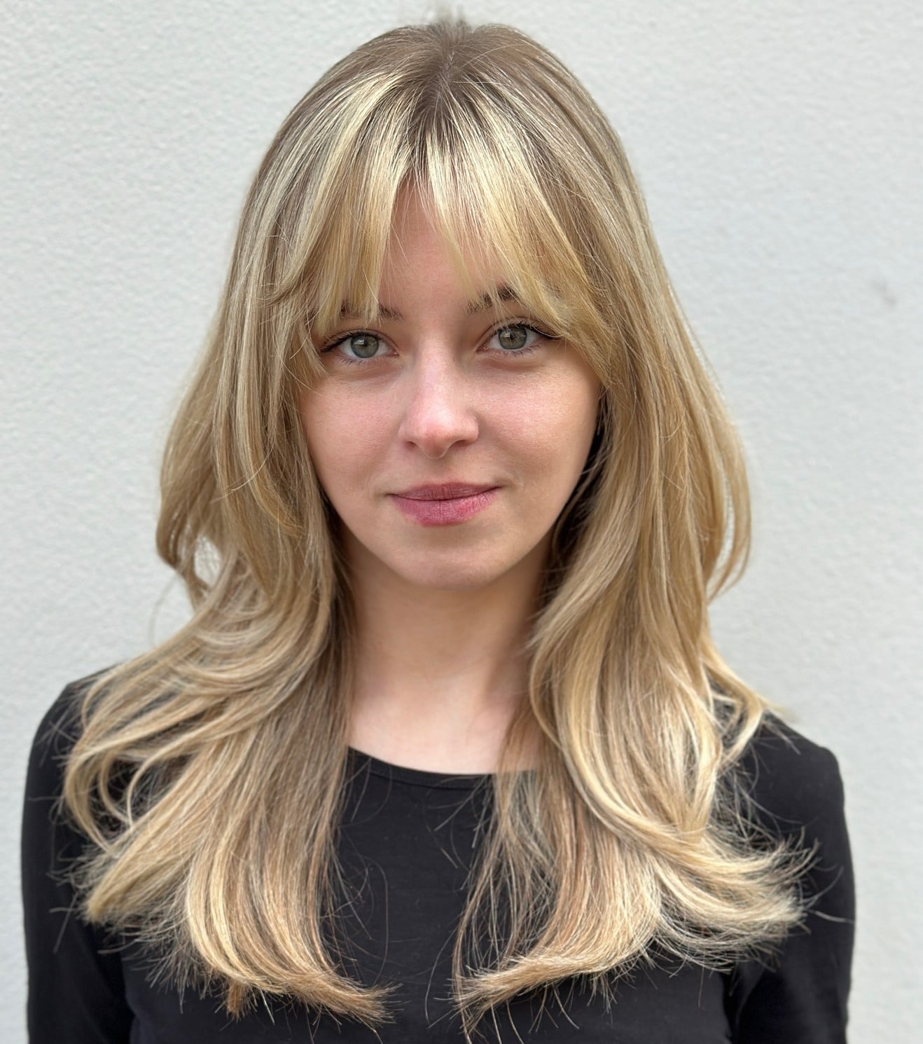Mid-Back Dark Auburn Soft Waves Mid-Back Dark Auburn Soft Waves — Easy Ways to Style Curtain Bangs
