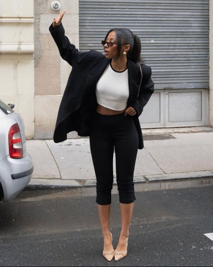 Black Capris with Cropped Top and Oversized Blazer and Smooth Woven Black Capris with Cropped Top and Oversized Blazer and Smooth Woven — Elegant Black Capri Pants Outfit