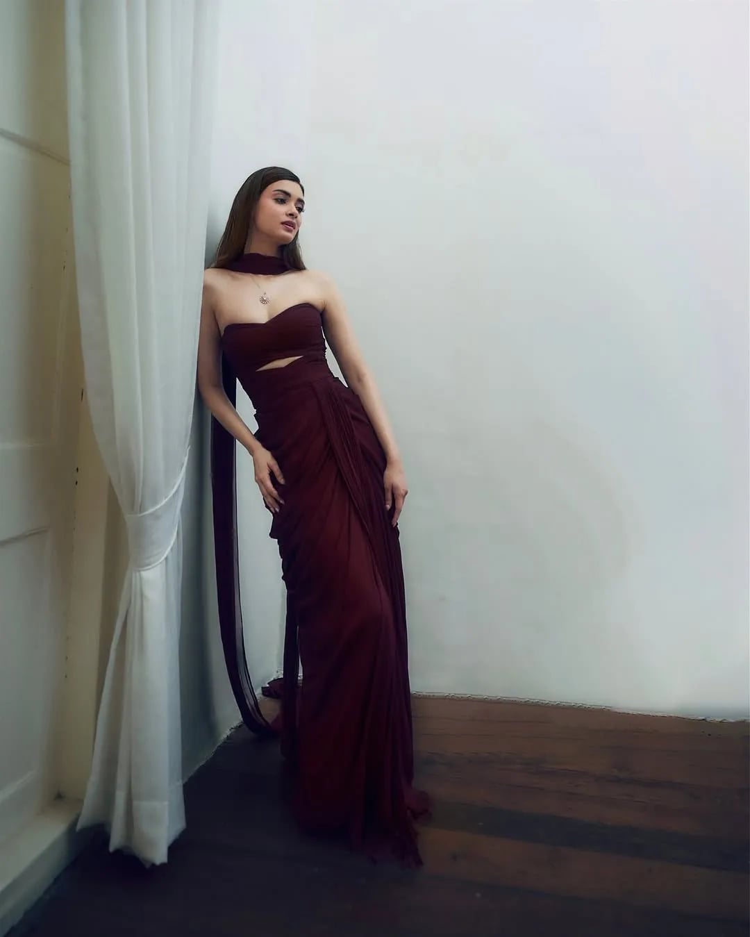 Burgundy Chiffon Dress with Draped Scarf Detail Burgundy Chiffon Dress with Draped Scarf Detail — Elegant Burgundy Dress Outfit