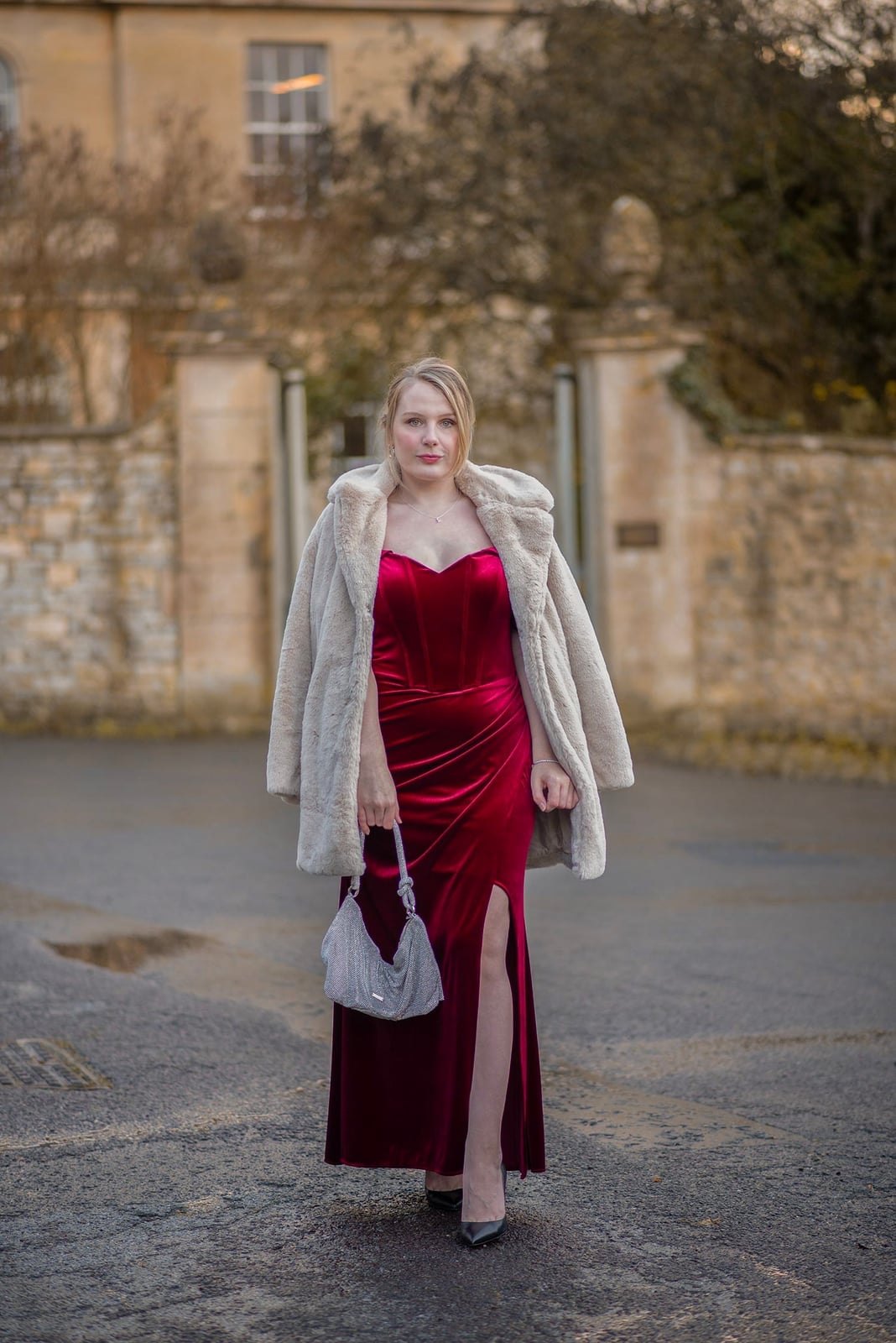 Burgundy Velvet Dress with Faux Fur Coat Burgundy Velvet Dress with Faux Fur Coat — Elegant Burgundy Dress Outfit