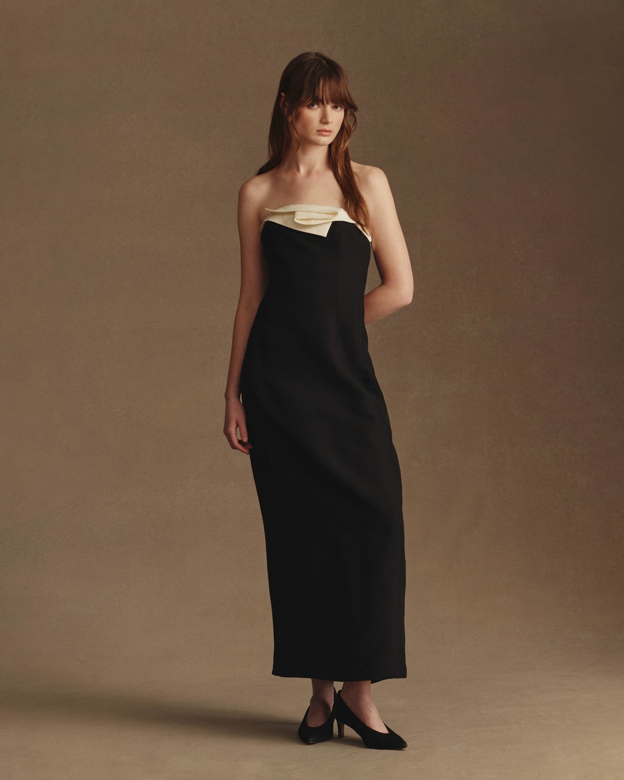 Black Crepe Column Dress with Bow Detail Black Crepe Column Dress with Bow Detail — Elegant Dark Outfits