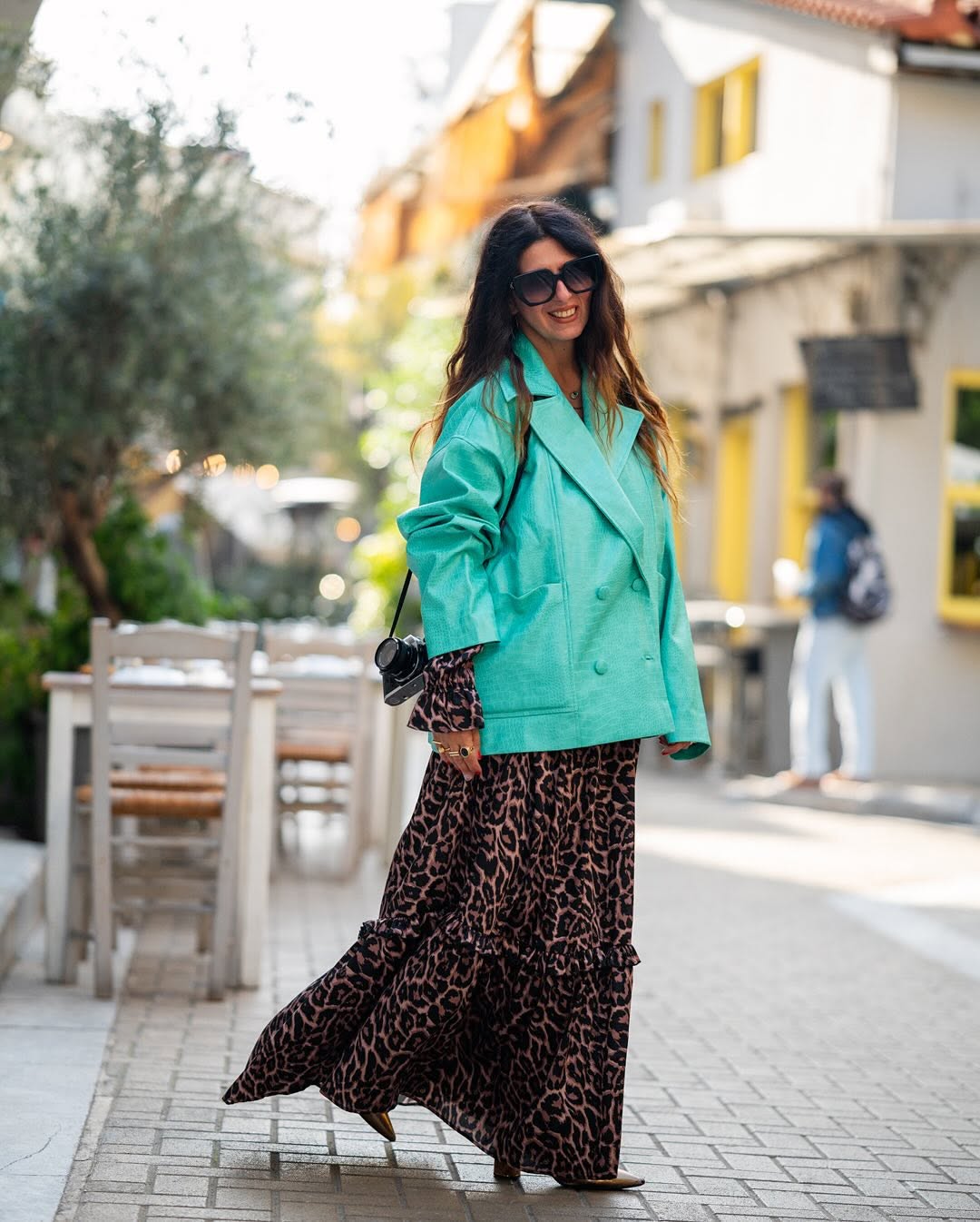 Leopard Print Maxi Dress with Teal Oversized Blazer Leopard Print Maxi Dress with Teal Oversized Blazer — Elegant Leopard Print Outfits