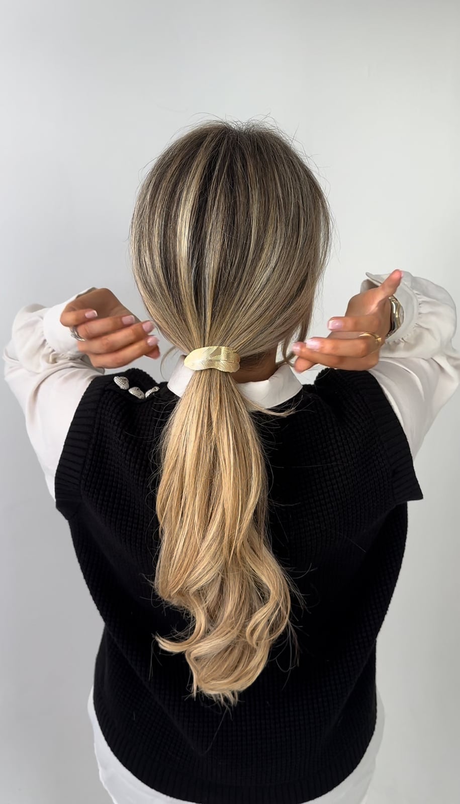 Textured Blonde Ponytail With Scrunchie — Elegant Low Ponytail Hairstyles