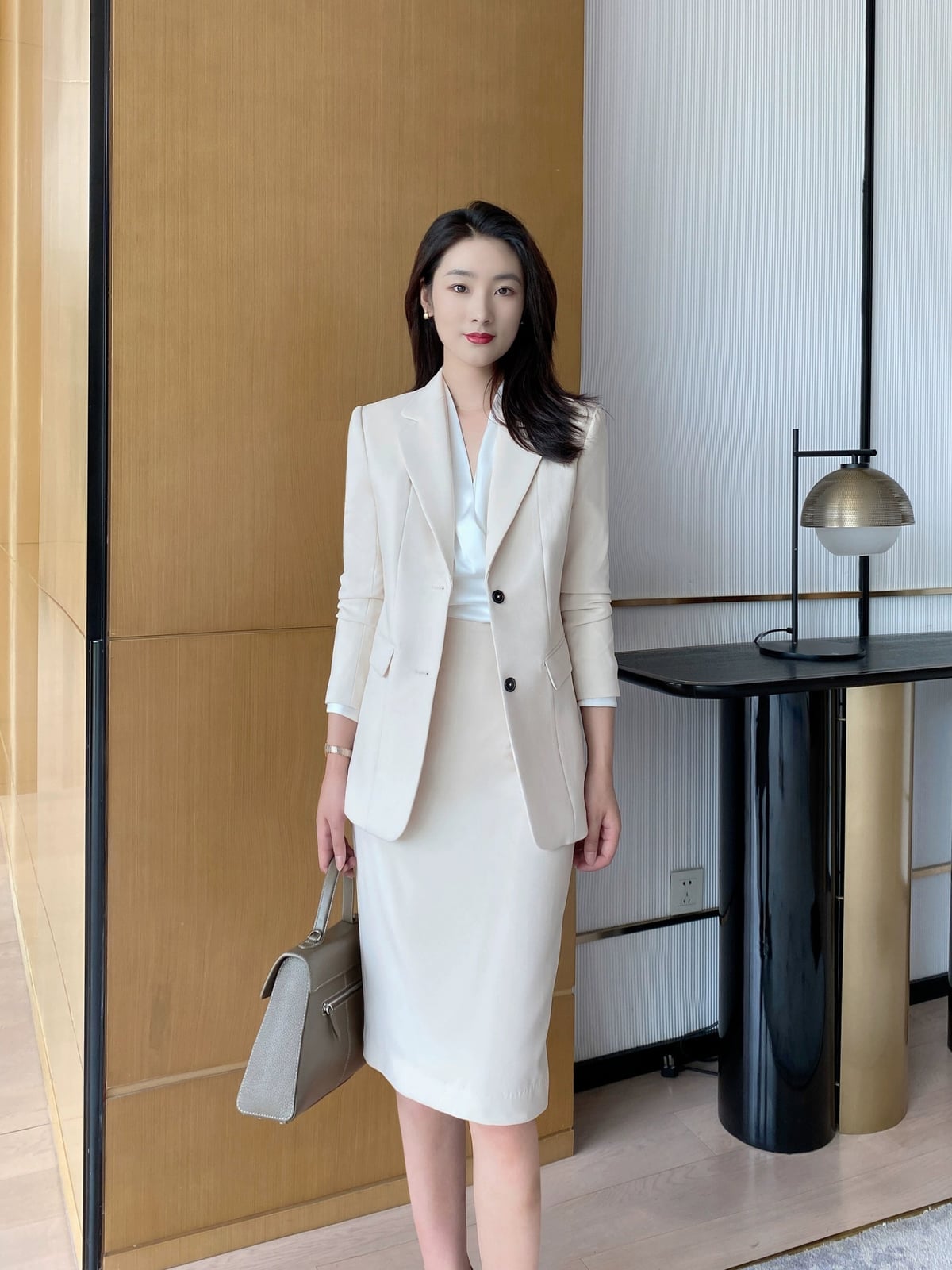 Off-White Blazer with Pencil Skirt Off-White Blazer with Pencil Skirt — Elegant White Jacket Outfit