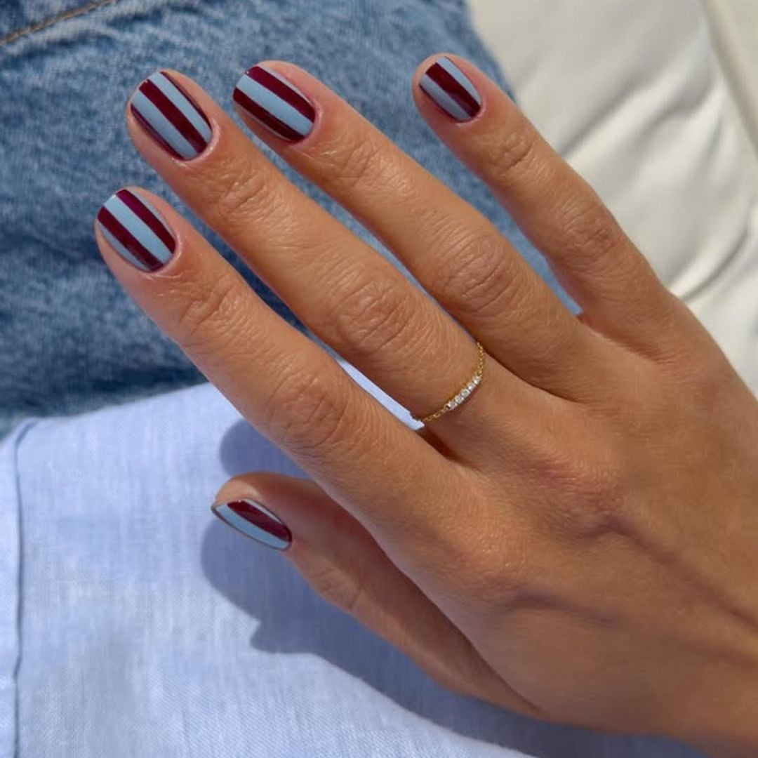 Short Square Nails with Light Blue and Dark Red Stripes Short Square Nails with Light Blue and Dark Red Stripes — Gel Nail Art Ideas