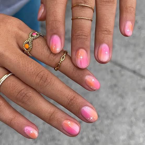 Sparkle Accent Pink Orange Medium Oval Sparkle Accent Pink Orange Medium Oval — Gradient Nail Ideas