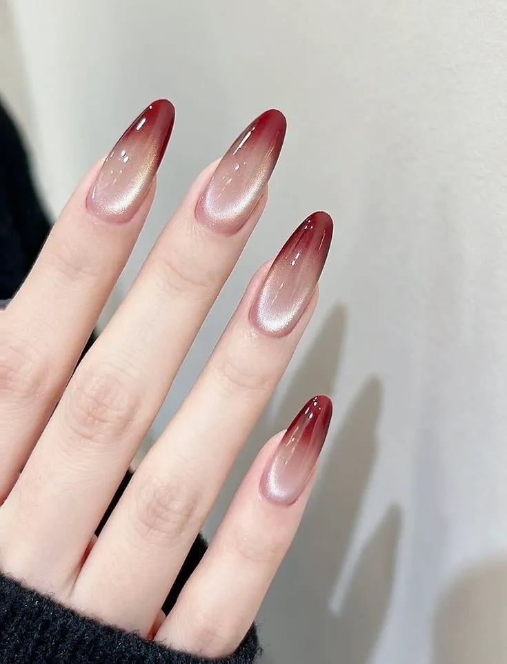 Red to Nude Cat-Eye Shimmer Long Almond Red to Nude Cat-Eye Shimmer Long Almond — Gradient Nail Ideas