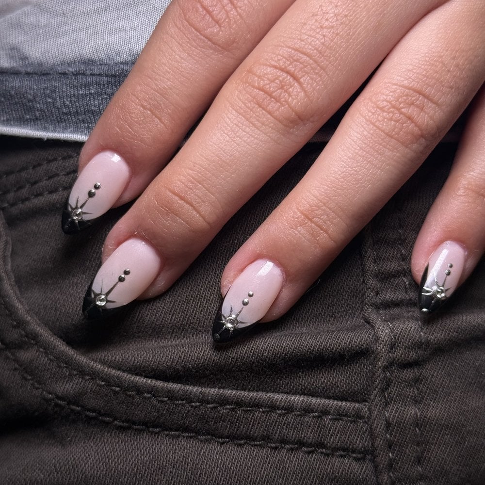 Sheer Pink Black French Starbursts Rhinestone Almond Nails Sheer Pink Black French Starbursts Rhinestone Almond Nails — Russian Manicure Designs