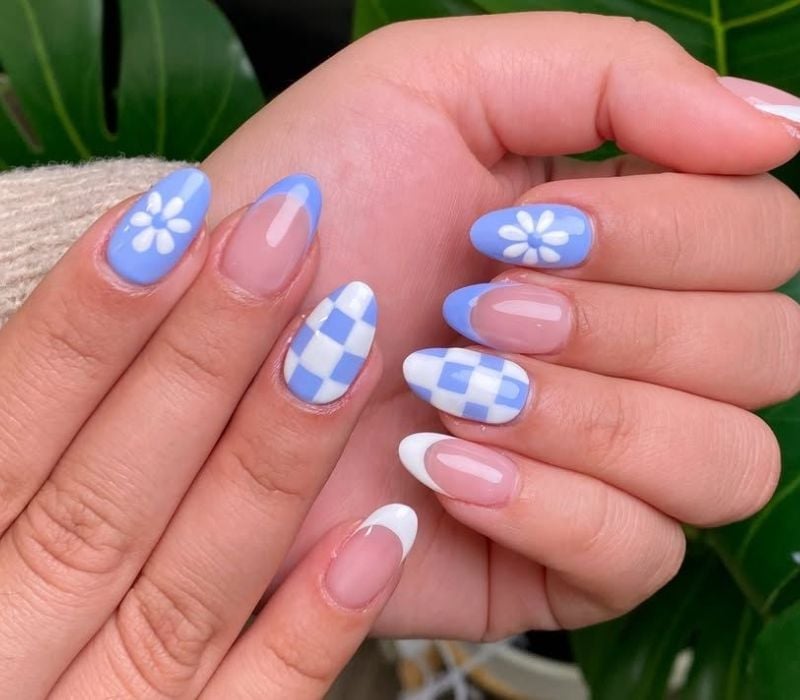 Sheer Pink Checkered Floral French Tips Medium Oval Nails Sheer Pink Checkered Floral French Tips Medium Oval Nails — Russian Manicure Designs