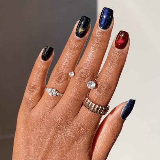 Black Blue Burgundy Cat-Eye Short Square Nails Black Blue Burgundy Cat-Eye Short Square Nails — Short Nails Color Designs