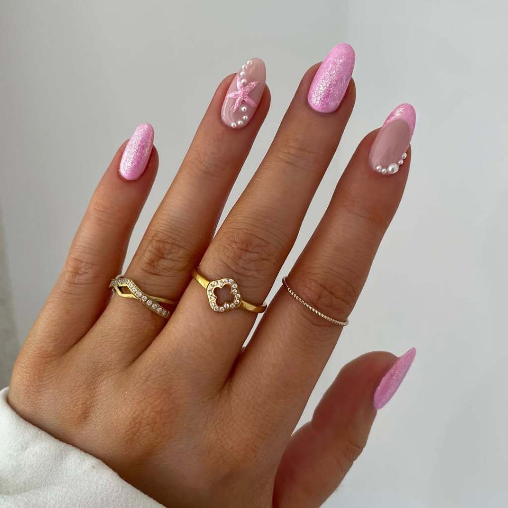 Medium Oval Pink Shimmer with Pearl Details Medium Oval Pink Shimmer with Pearl Details — Simple 3D Nails