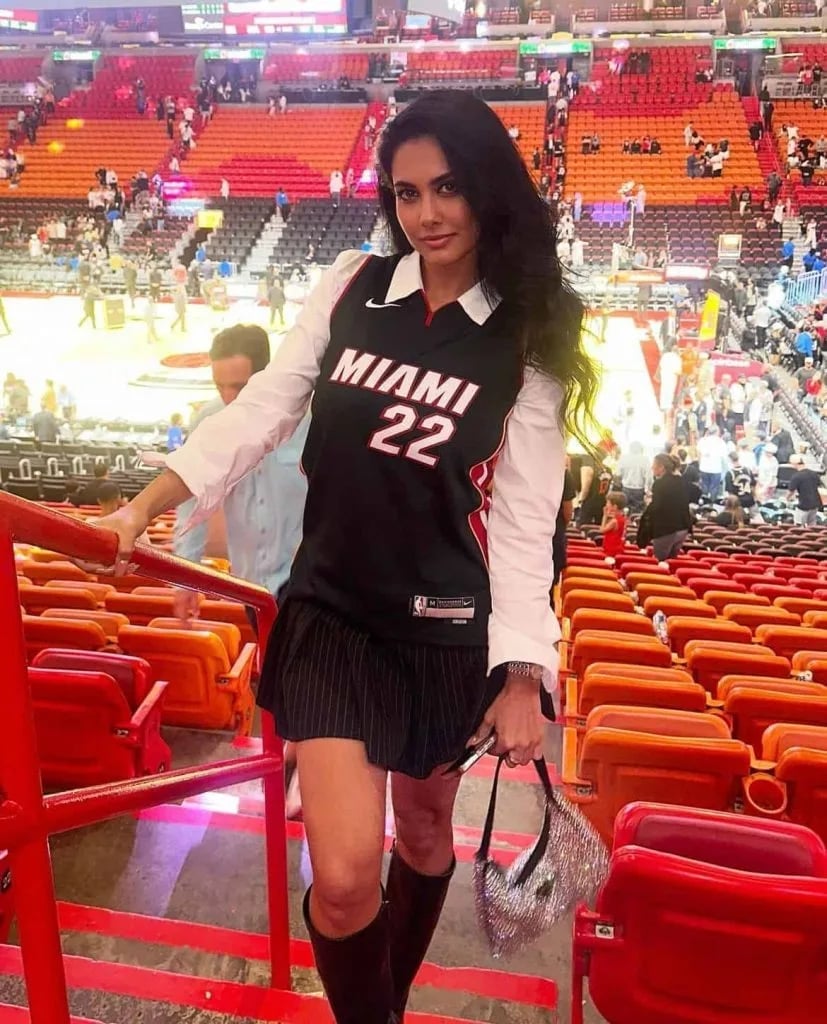 Layered Jersey Over Collared Shirt with Mini Skirt — Simple Basketball Game Outfits