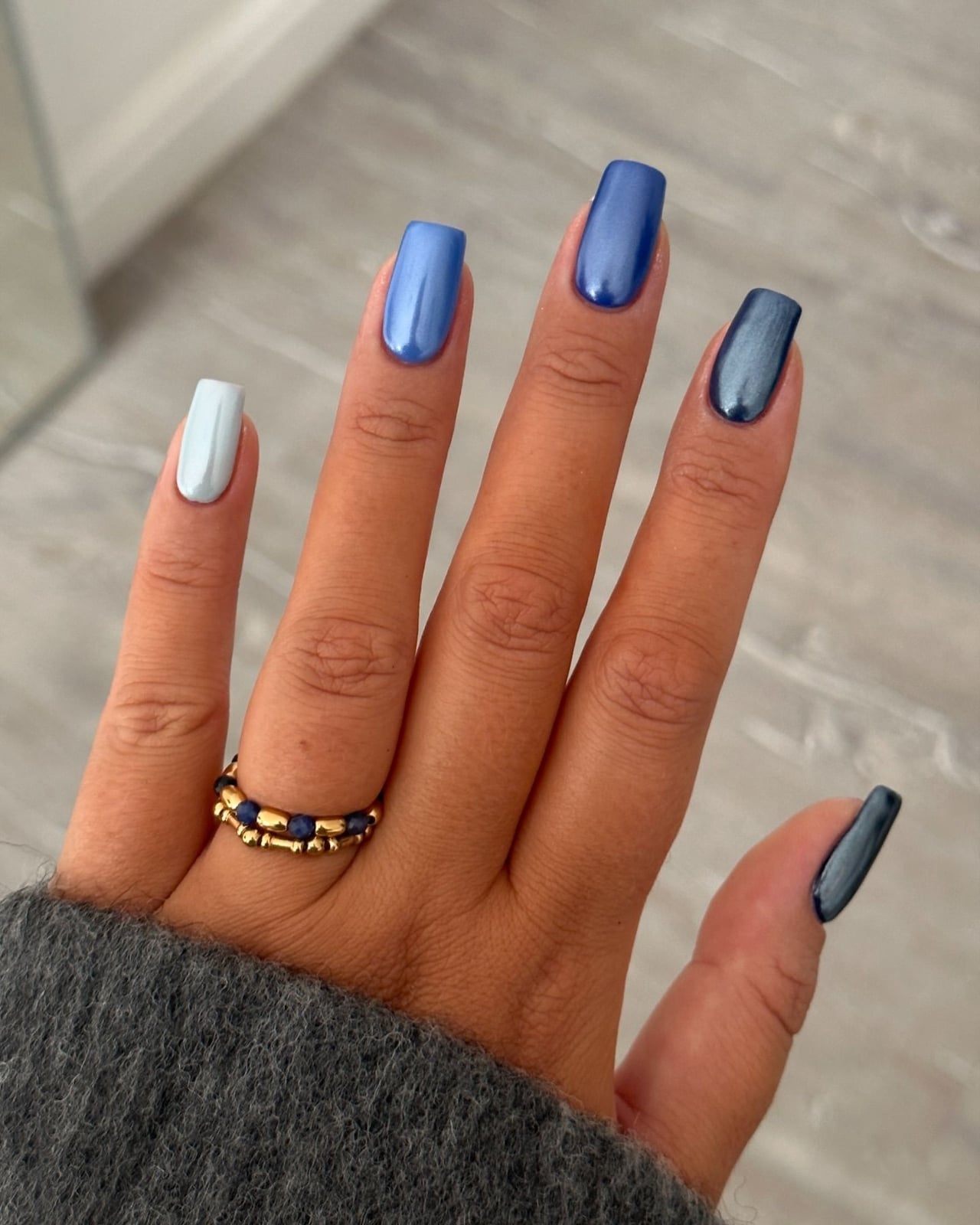 Mix of Blue Chrome Shades and Shapes Mix of Blue Chrome Shades and Shapes — Simple Blue Chrome Nails