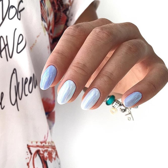Icy Blue Chrome Short Almond Nails Icy Blue Chrome Short Almond Nails — Simple Blue Chrome Nails