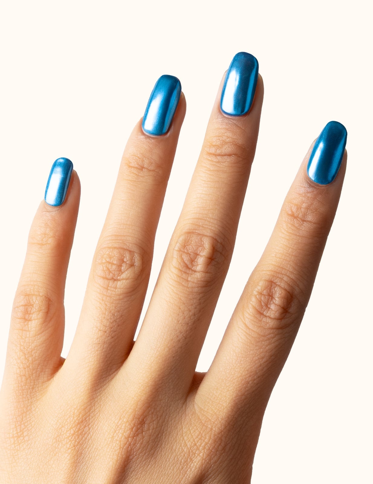 Bright Blue Chrome Short Oval Nails Bright Blue Chrome Short Oval Nails — Simple Blue Chrome Nails