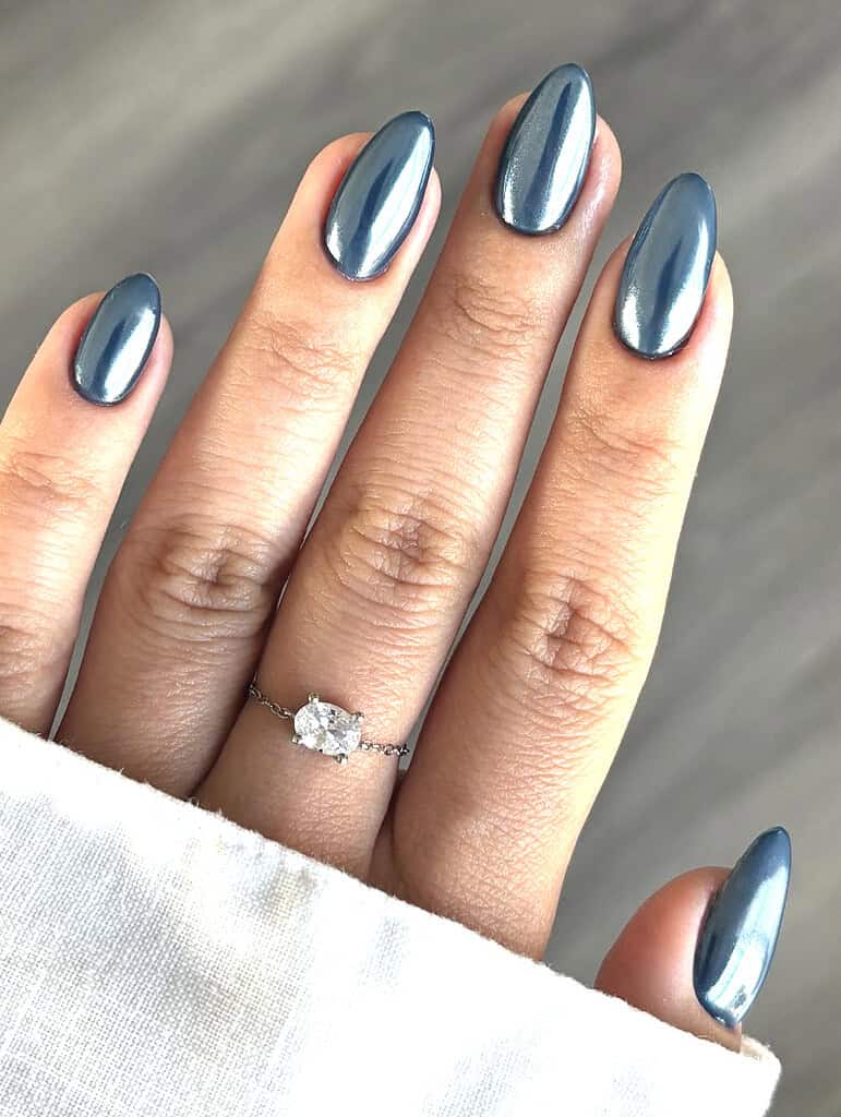 Medium Blue Chrome Medium Almond Nails Medium Blue Chrome Medium Almond Nails — Simple Blue Chrome Nails