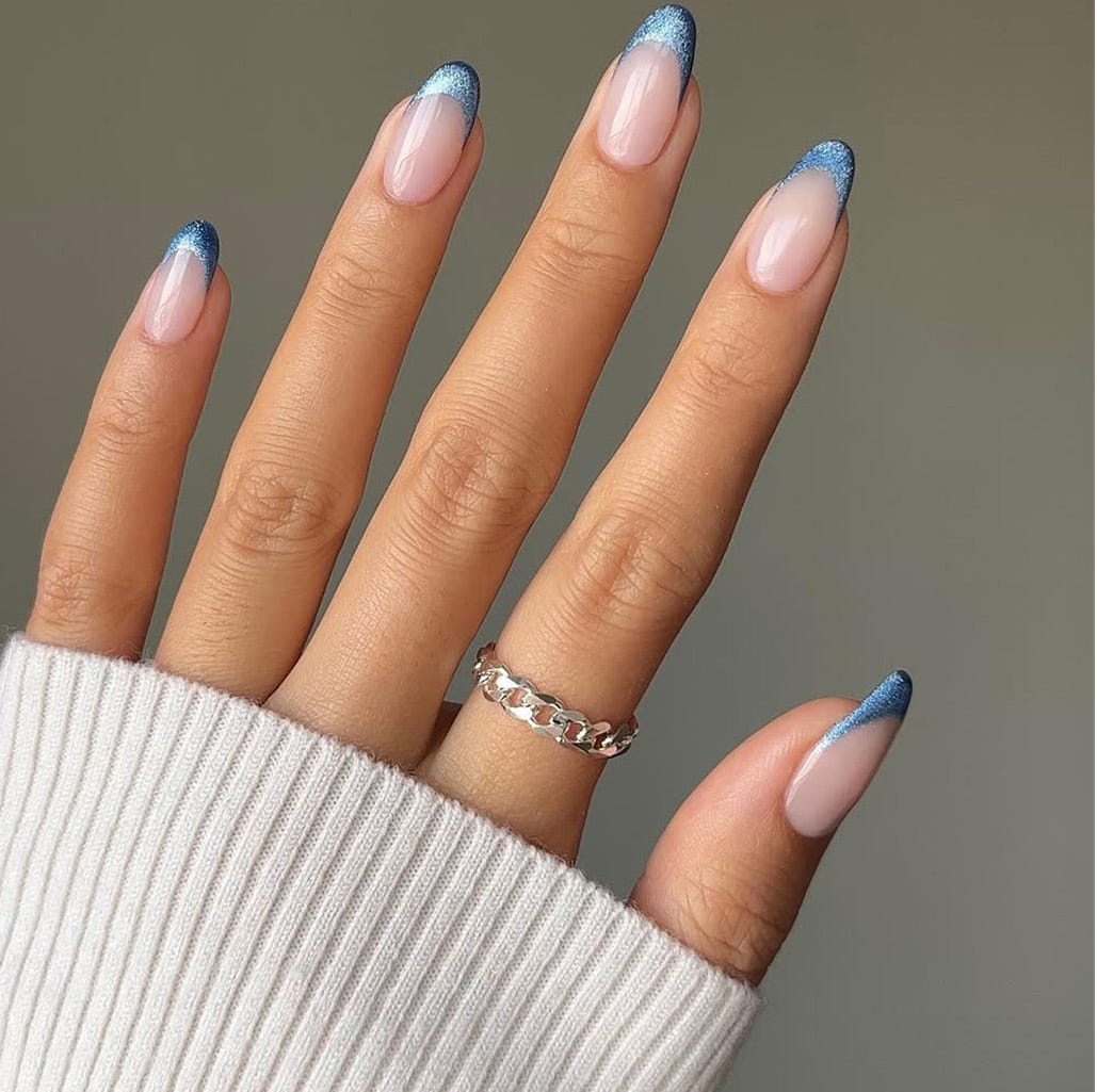 Blue Glitter French Tips Medium Almond With Sheer Pink Base Blue Glitter French Tips Medium Almond With Sheer Pink Base — Simple Blue French Tip Nails
