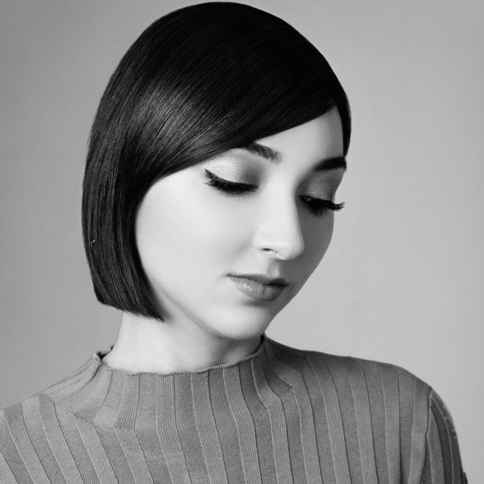Jet Black Bob Side Swept Bangs Jet Black Bob Side Swept Bangs — Simple Blunt Bob