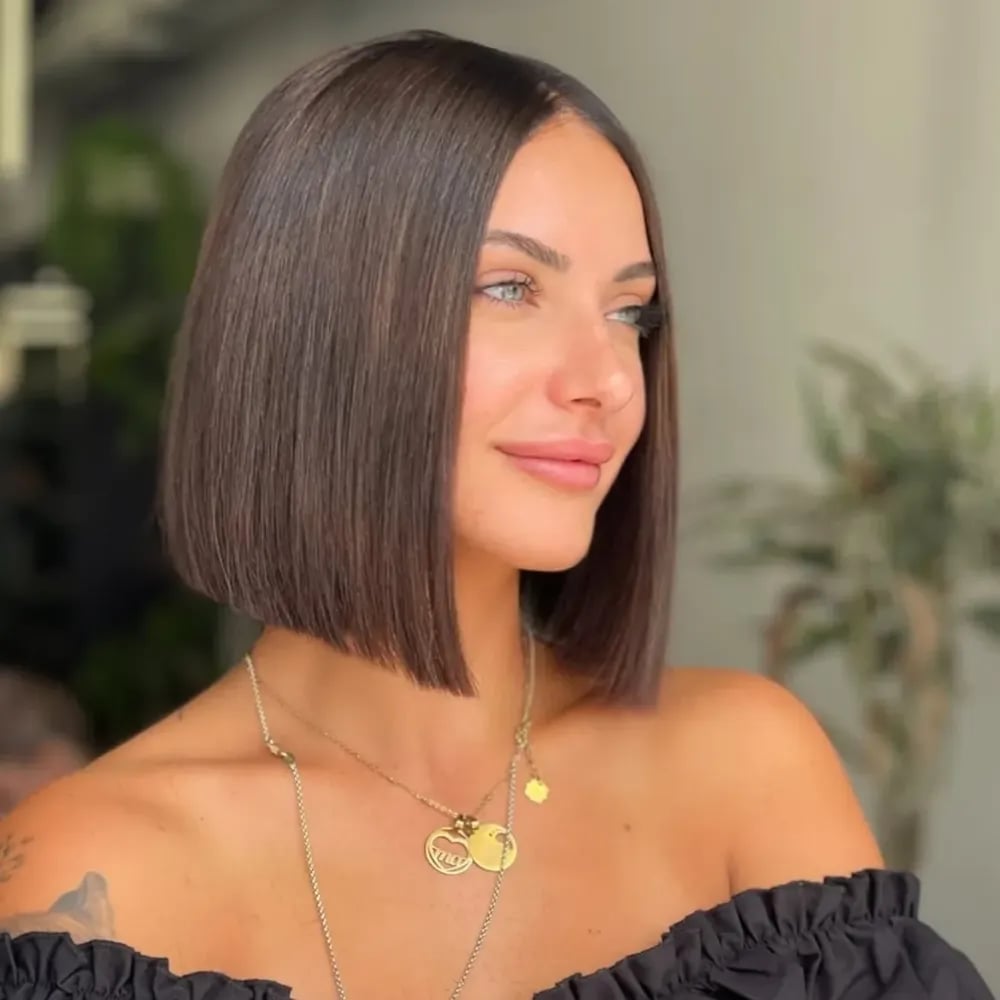 Thick Straight Bob Solid Dark Brown Thick Straight Bob Solid Dark Brown — Simple Blunt Bob