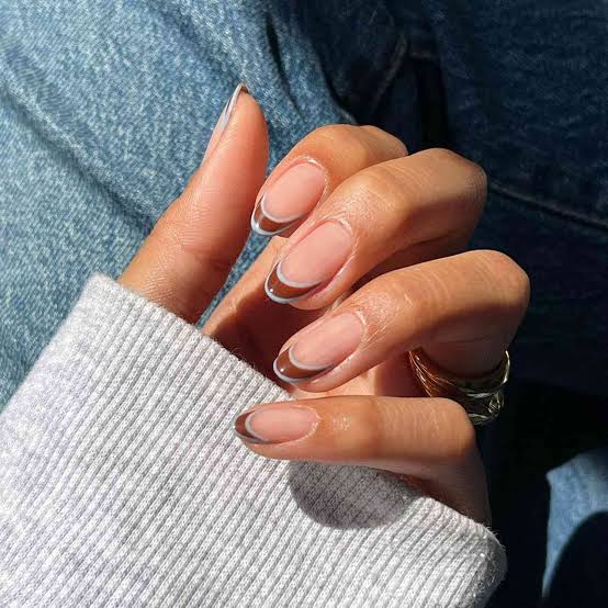 Short Almond Nude Base Taupe French Tip — Simple Brown French Tip Nails