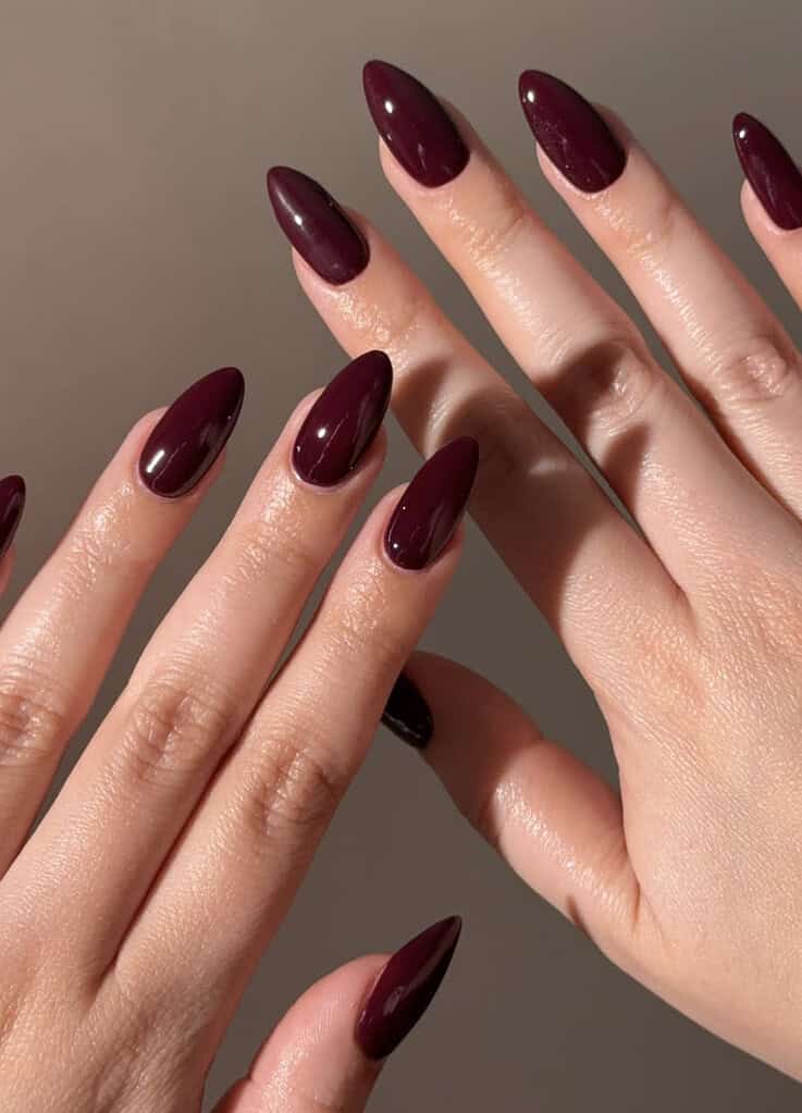 Burgundy Polka Dot Medium Oval Nails Burgundy Polka Dot Medium Oval Nails — Simple Burgundy Nails Design