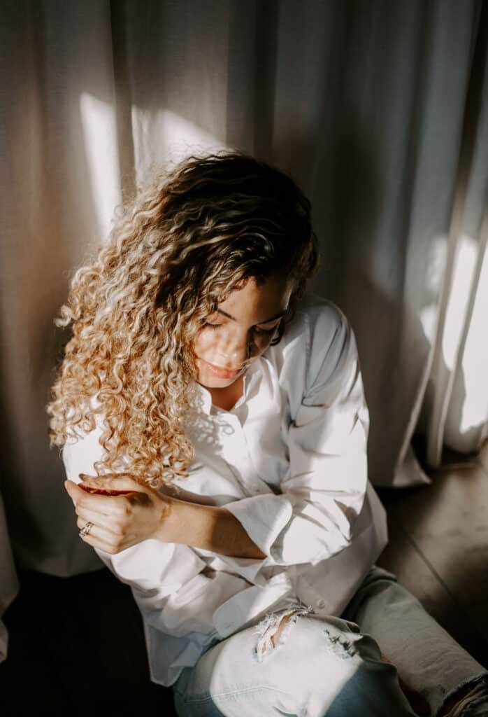 White Oversized Shirt Texture Focus — Simple Button Down Outfits