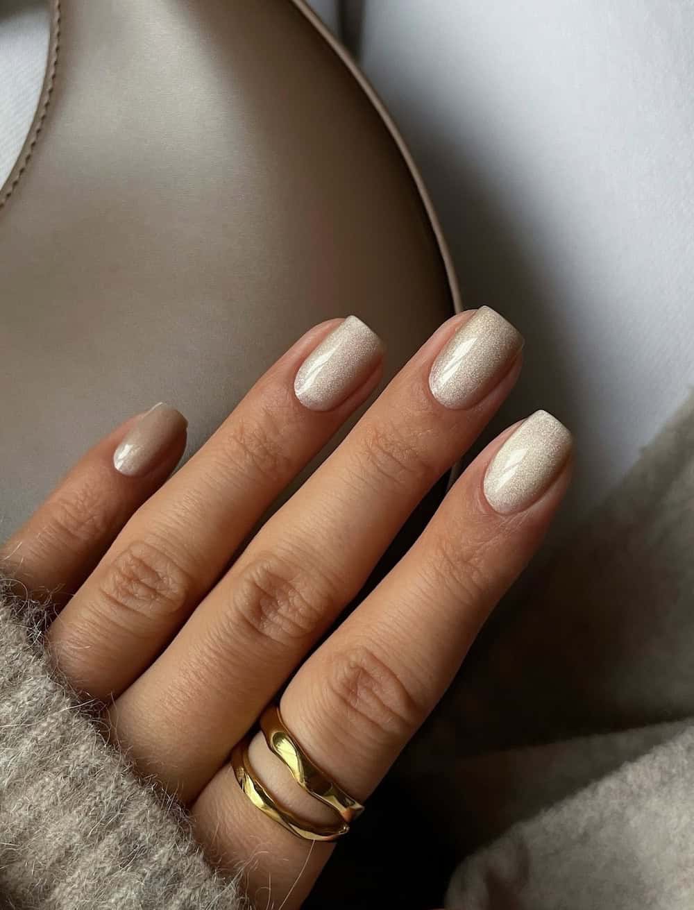 Short Soft Square Light Beige Shimmer Short Soft Square Light Beige Shimmer — Simple Champagne Nails