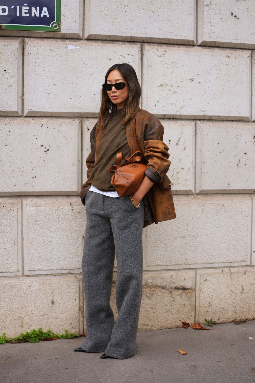 Wide-leg Trousers Anchor a Layered Knit and Blazer Combination Wide-leg Trousers Anchor a Layered Knit and Blazer Combination — Simple Corporate Outfits for Women