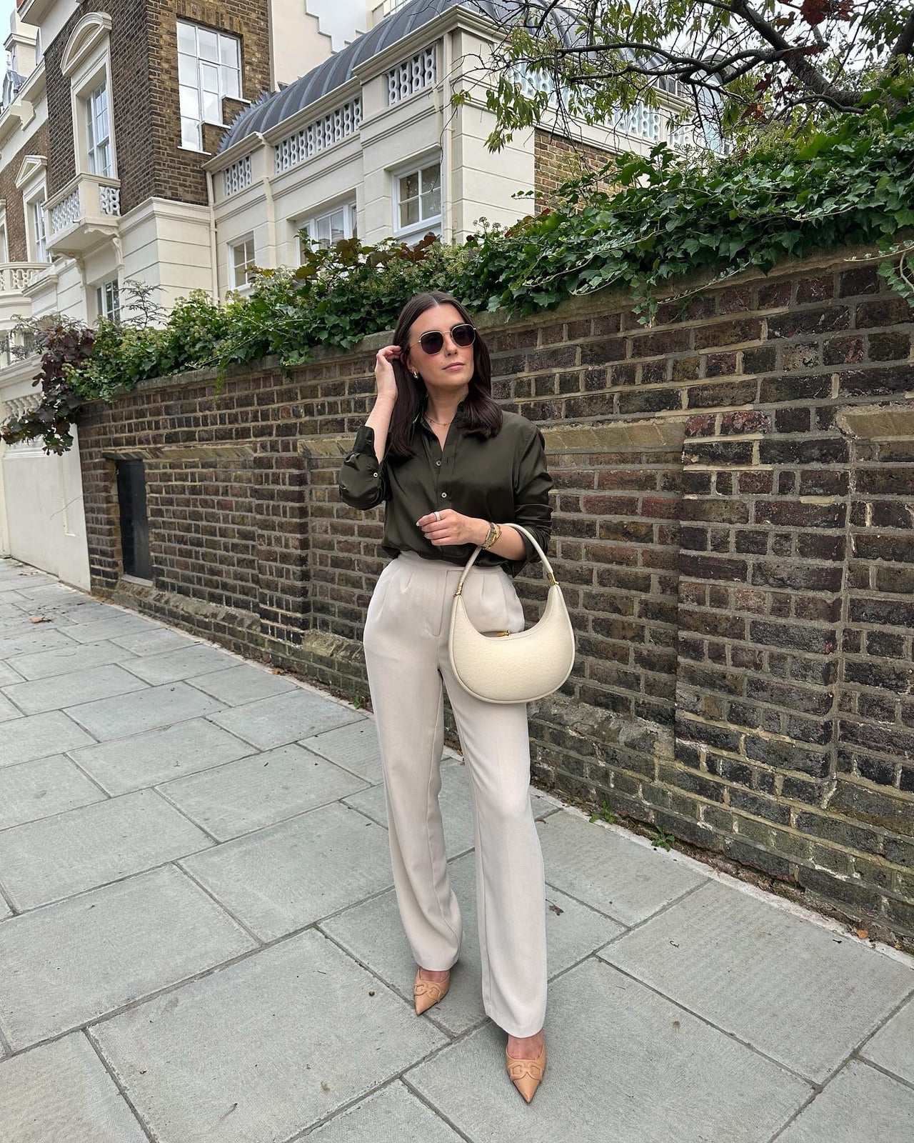 Olive Satin Shirt with Beige Wide-Leg Trousers Olive Satin Shirt with Beige Wide-Leg Trousers — Simple Court Outfits