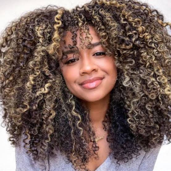 Shoulder Length Layers With Vibrant Blonde Highlights and Air Dried — Simple Curly Bangs