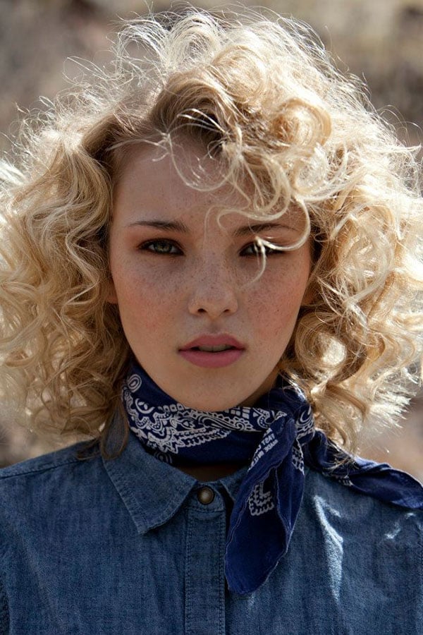 Shoulder Length Layers With Soft Curly Bangs — Simple Curly Bangs