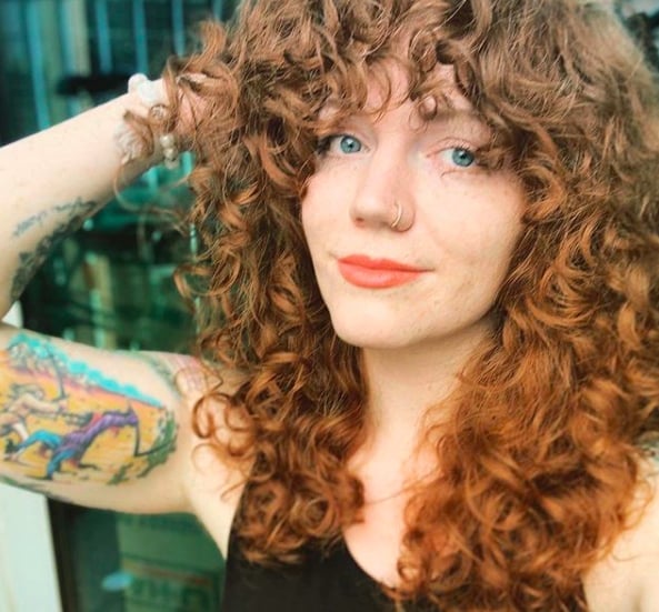 Collarbone Red Shag With Curtain Bangs, Side Collarbone Red Shag With Curtain Bangs, Side — Simple Curly Shag