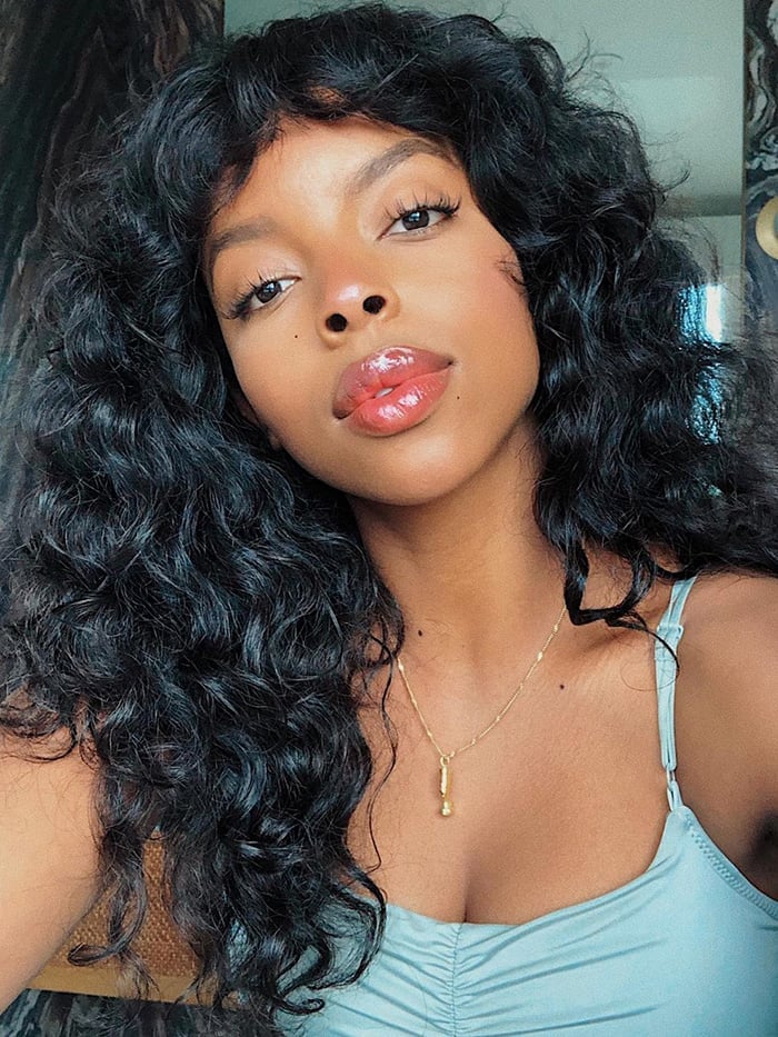 Collarbone Shag With Shaggy Bangs Collarbone Shag With Shaggy Bangs — Simple Curly Shag