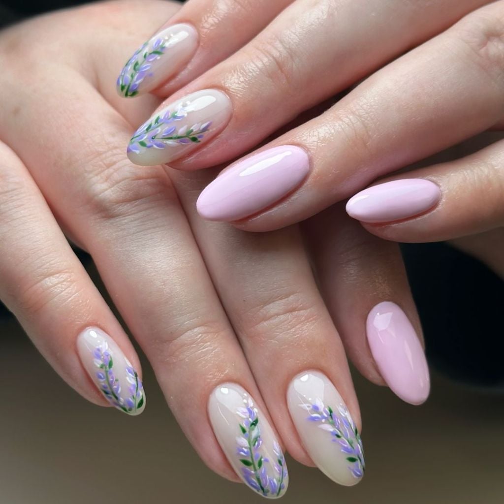 Medium Oval Pastel Pink with Lavender Sprigs Medium Oval Pastel Pink with Lavender Sprigs — Simple Floral Nails