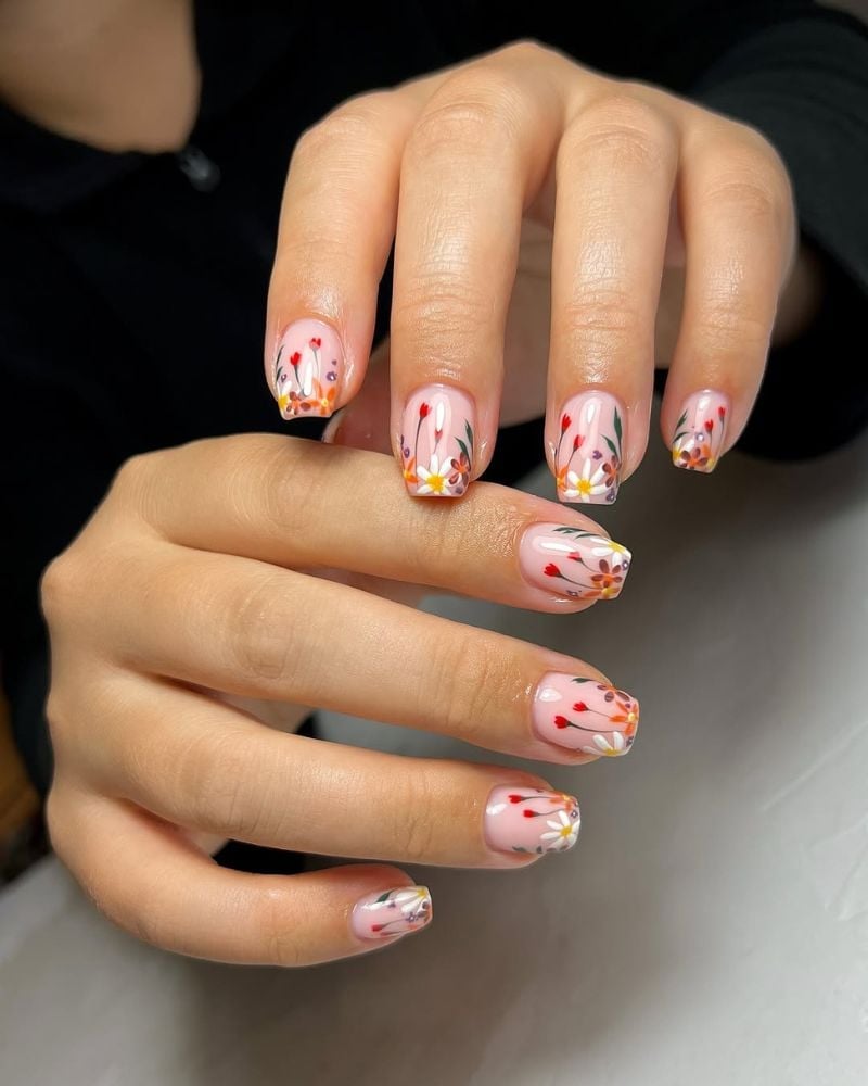 Short Square Sheer Pink with Scattered Colorful Florals Short Square Sheer Pink with Scattered Colorful Florals — Simple Floral Nails