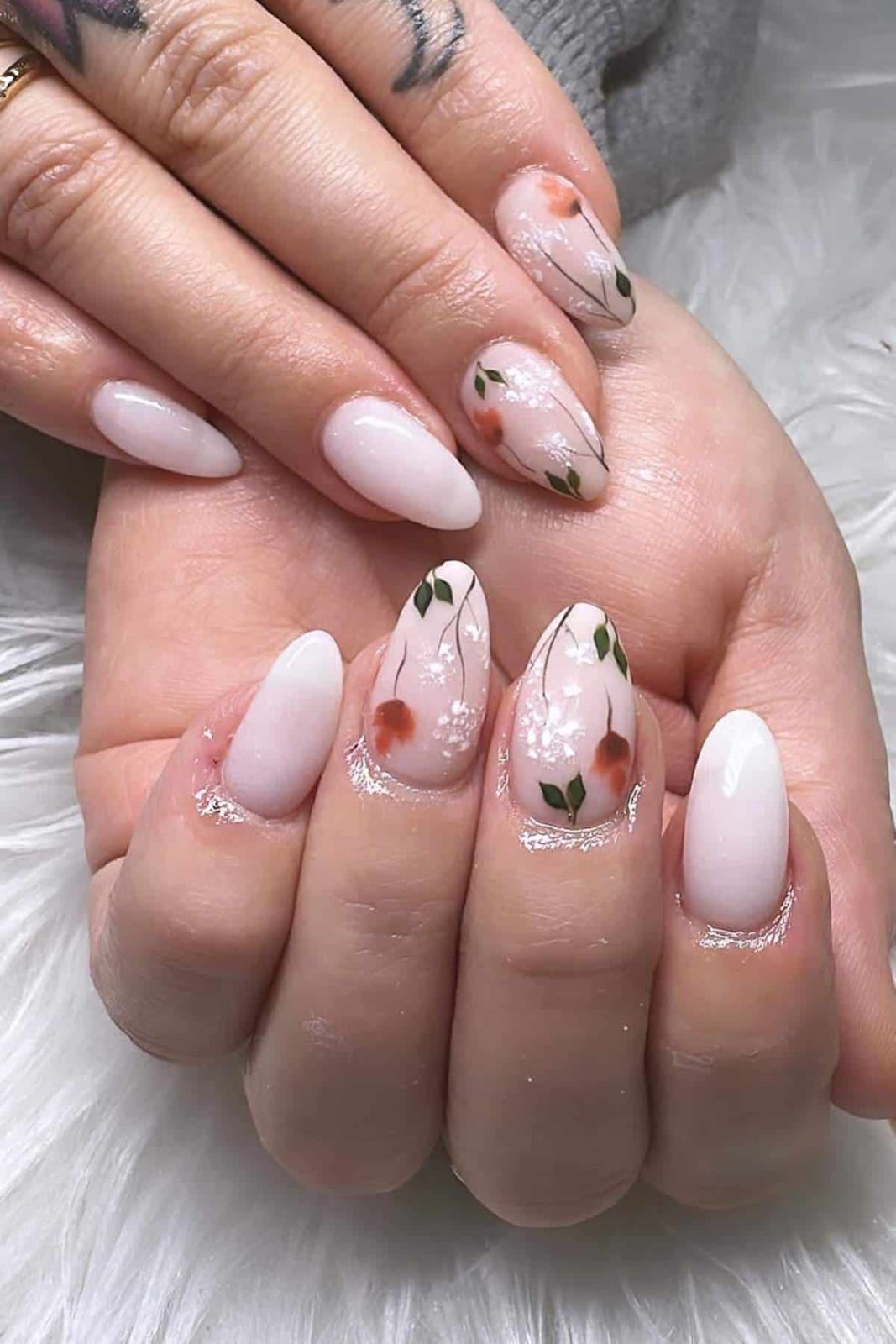 Short Almond Sheer Pink with Fine-Line Florals Short Almond Sheer Pink with Fine-Line Florals — Simple Floral Nails