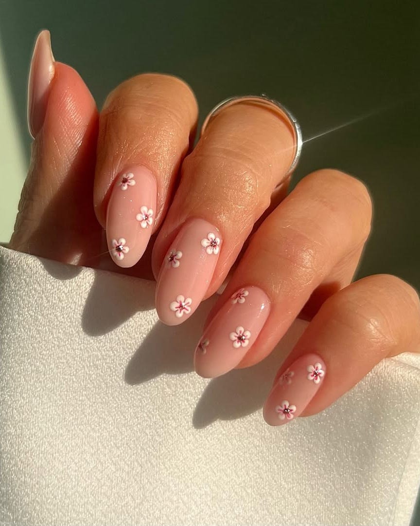 5 fresh takes on flower nails to inspire your summer manicure