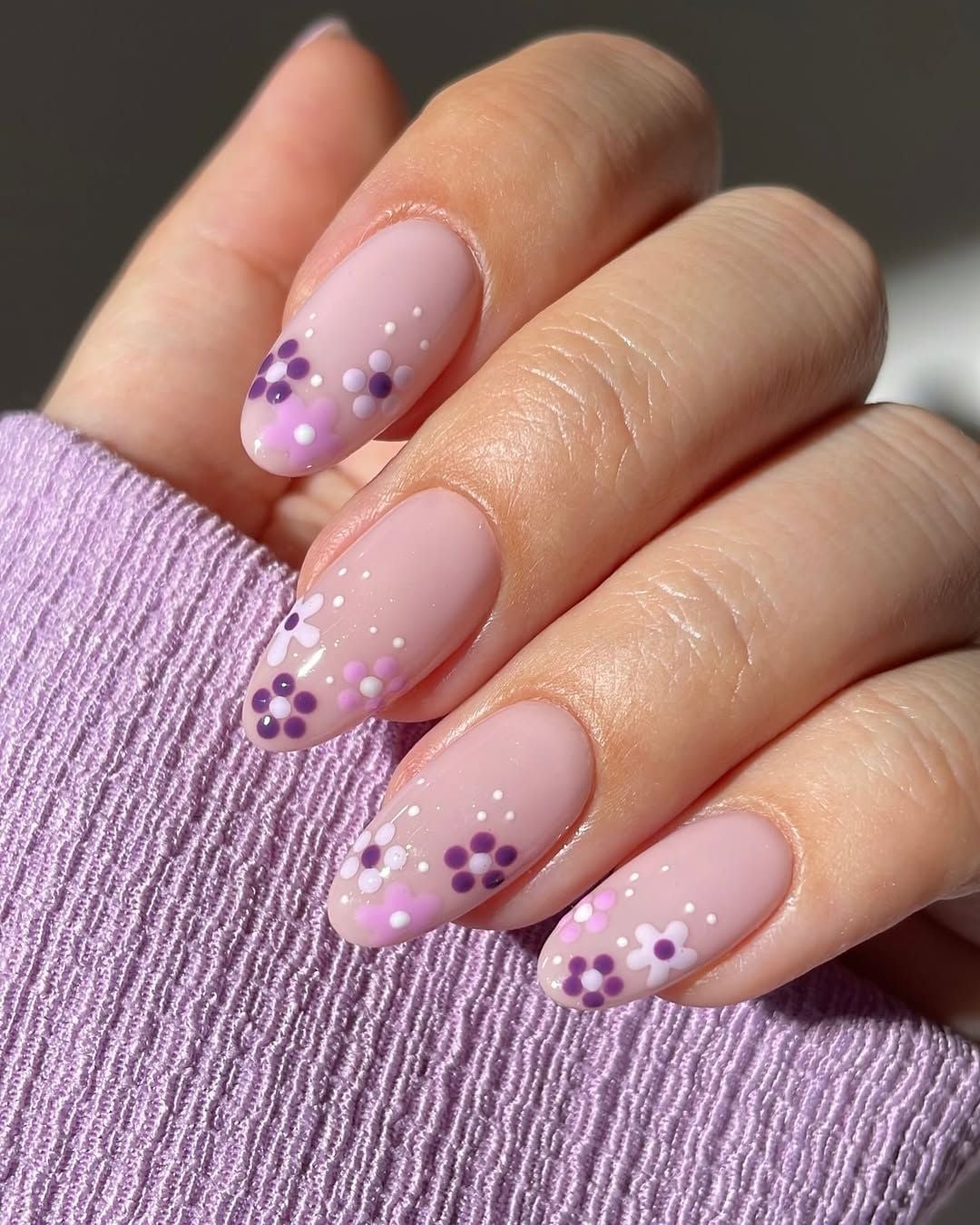 Medium Oval Sheer Pink With Pink Purple Flowers Medium Oval Sheer Pink With Pink Purple Flowers — Simple Flower Nails
