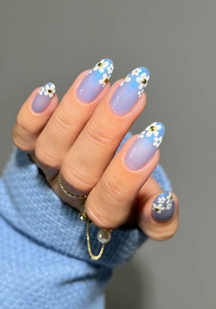Medium Almond Gradient With Matte Shimmer Flowers Medium Almond Gradient With Matte Shimmer Flowers — Simple Flower Nails
