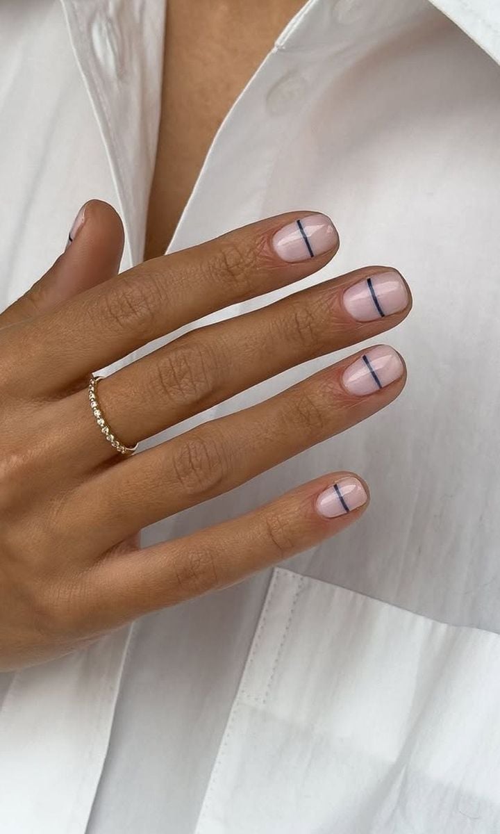 Dark Blue Lines Short Oval Nails Dark Blue Lines Short Oval Nails — Simple Formal Nails