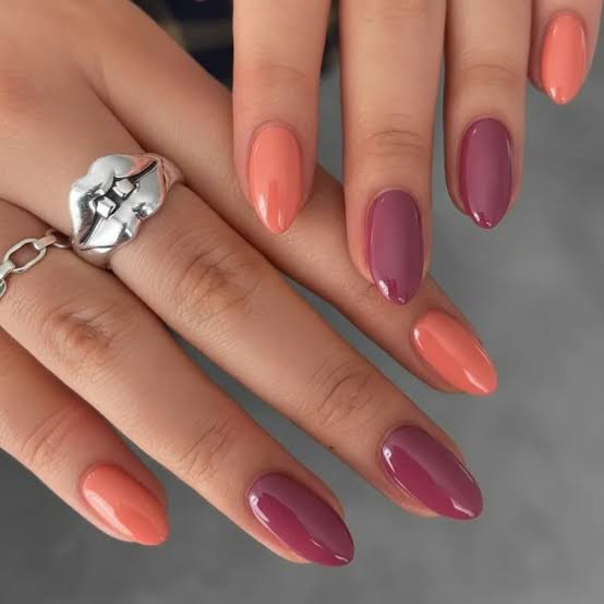 Alternating Peach and Mauve Medium Almond Nails Alternating Peach and Mauve Medium Almond Nails — Simple Gel Nails Colors