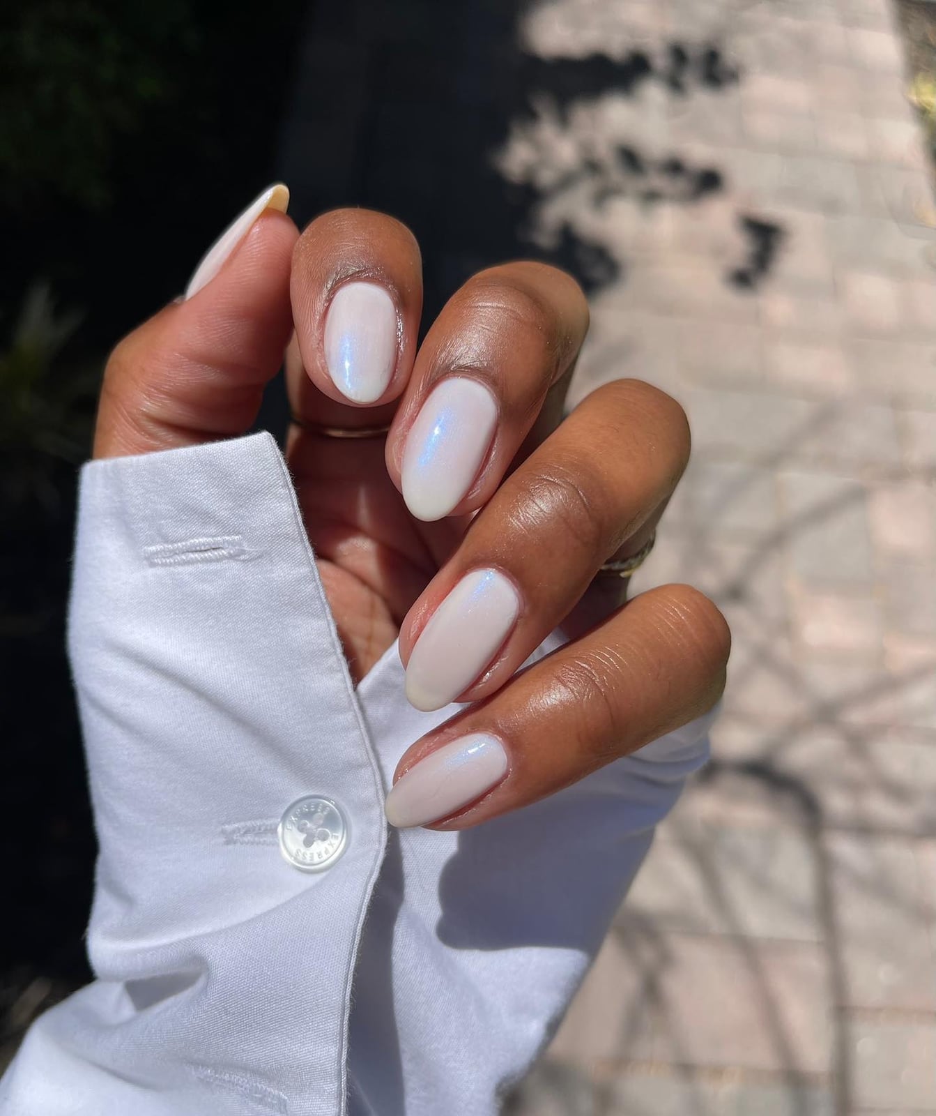 Iridescent Shimmer Short Oval Nails Iridescent Shimmer Short Oval Nails — Simple Gel Nails Colors