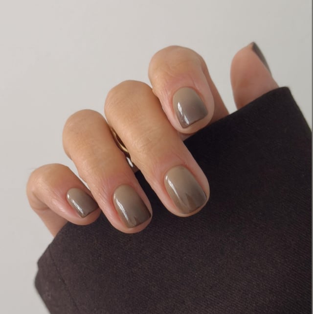 Taupe to Beige Ombre Short Square Nails Taupe to Beige Ombre Short Square Nails — Simple Gel Nails Colors