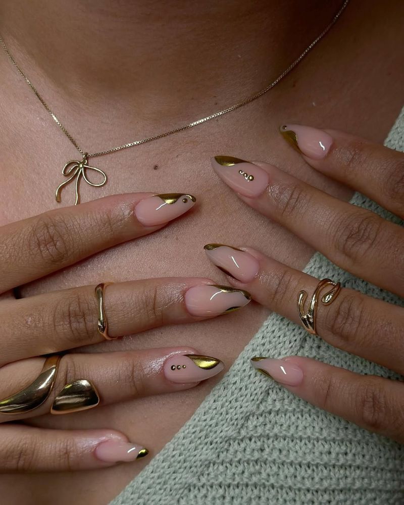 Medium Almond Pink Gold Chrome French Nails Medium Almond Pink Gold Chrome French Nails — Simple Gold Chrome Nails
