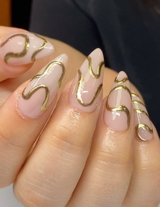 Short Oval Nude Gold Leaf Nails Short Oval Nude Gold Leaf Nails — Simple Gold Chrome Nails
