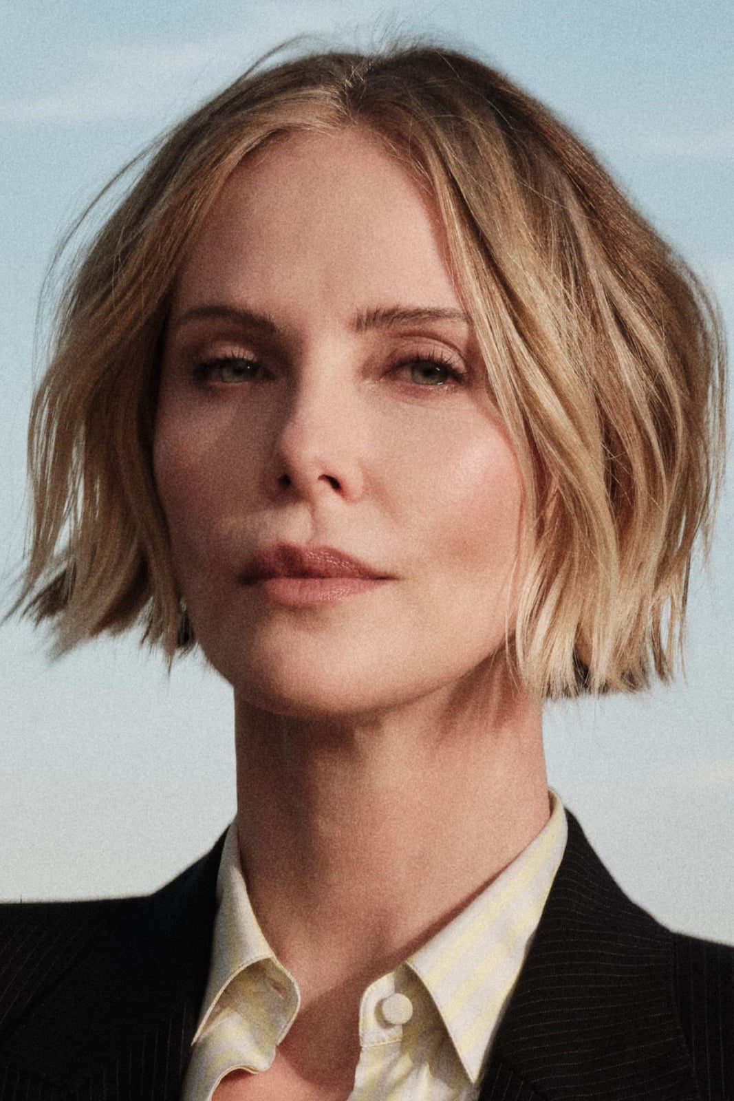 Voluminous Blonde Bob With Blowout — Simple Haircuts for Thinning Hair