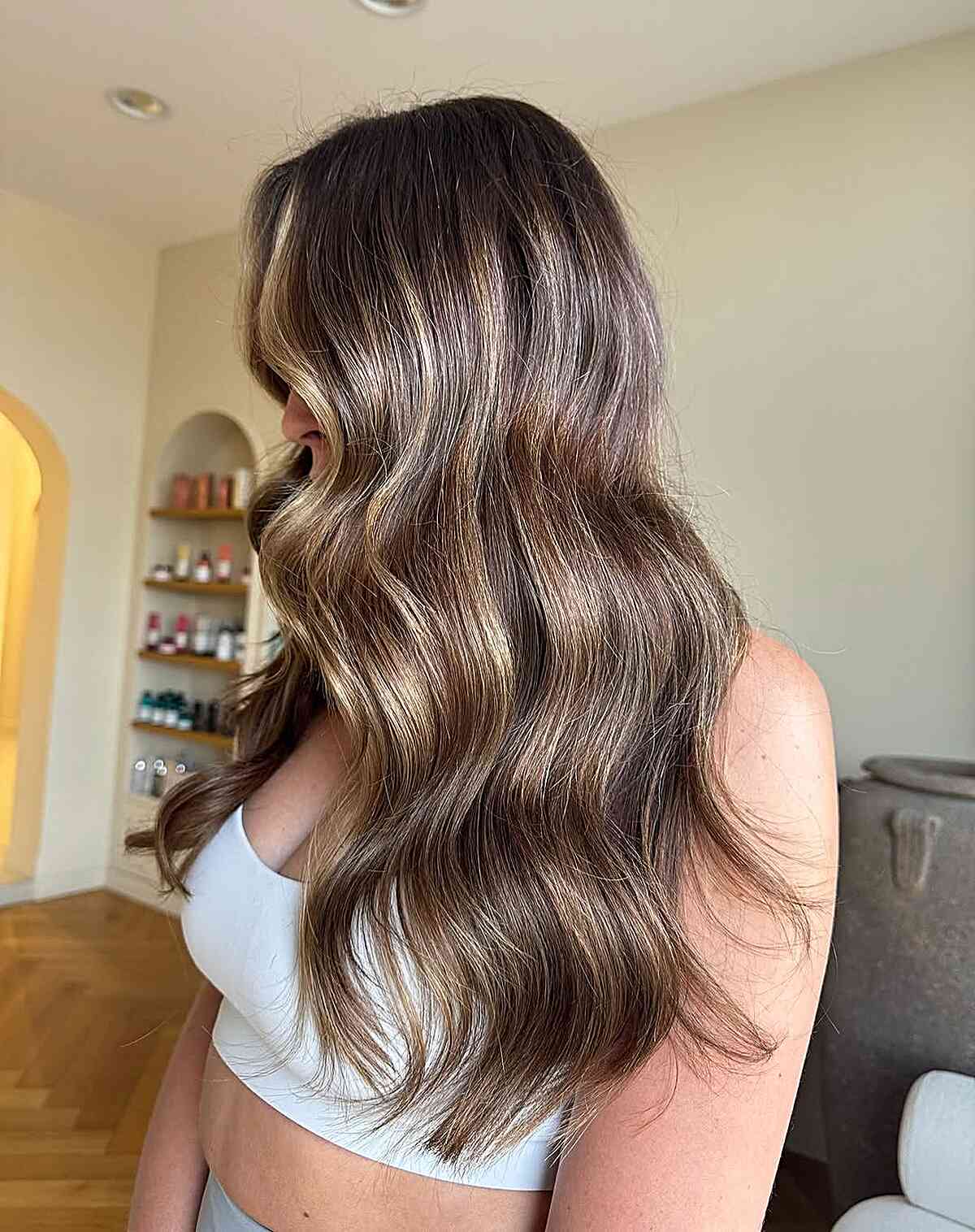 Dark Brown Mid-Back With Lived-In Highlights Dark Brown Mid-Back With Lived-In Highlights — Simple Highlights