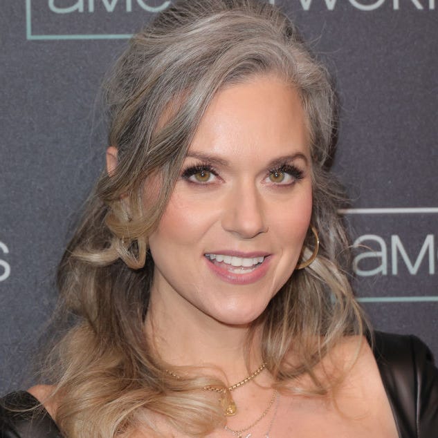 Shoulder Length Gray With Lighter Gray Highlights Shoulder Length Gray With Lighter Gray Highlights — Simple Highlights
